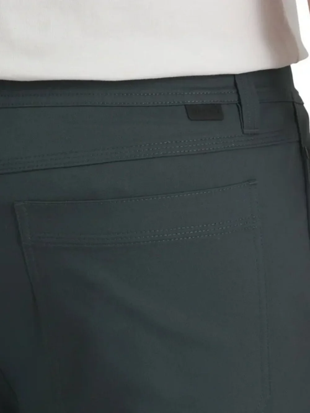 Wrangler Men's Utility Short
